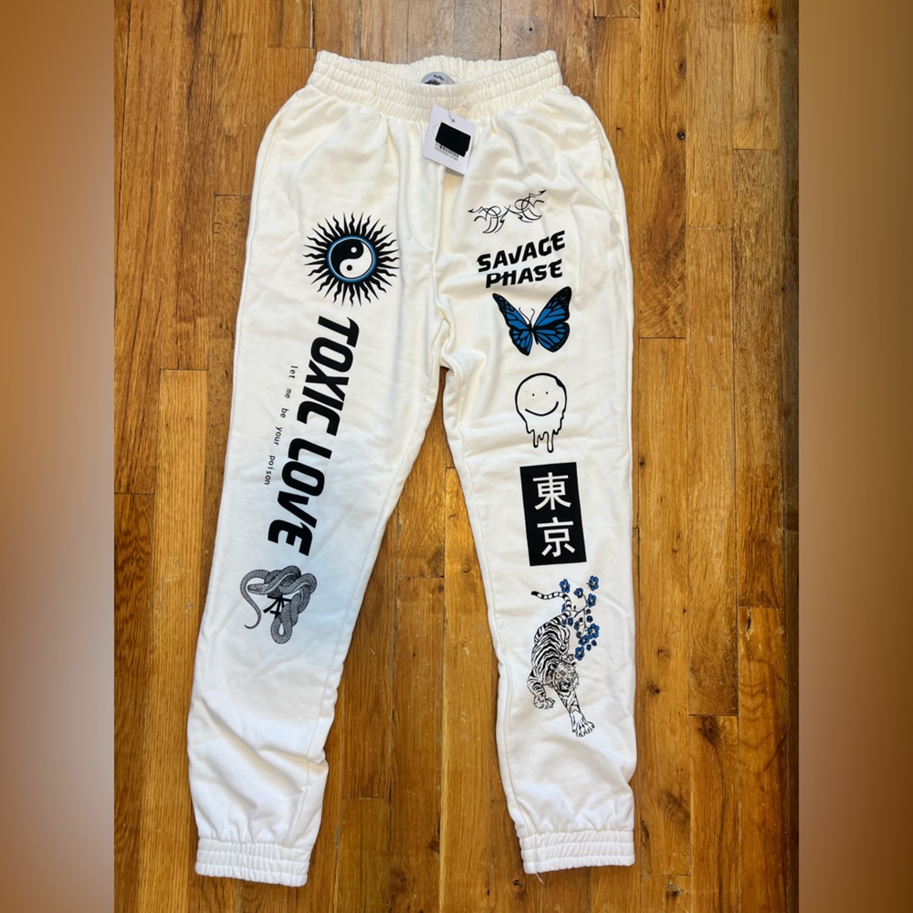 ADIKA Sweatpants